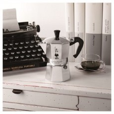 Bialetti Moka Express 2 szem&eacute;lyes Kotyog&oacute;s k&aacute;v&eacute;főző Konyhai term&eacute;kek - K&aacute;v&eacute;főző / k&aacute;v&eacute;&ouml;rlő / kieg&eacute;sz&iacute;tő - Kotyog&oacute; k&aacute;v&eacute;főző - 384920