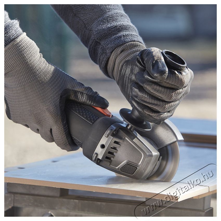 Black&Decker BEG210-QS sarokcsiszol&oacute; H&aacute;ztart&aacute;s / Otthon / K&uuml;lt&eacute;r - Szersz&aacute;m - Csiszol&oacute; g&eacute;p - 373870