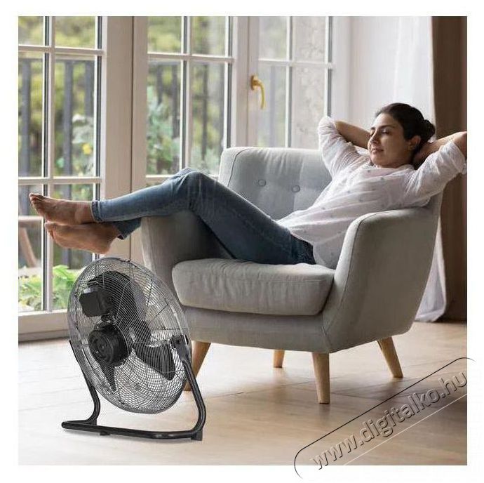 Black and Decker BXEFF122E H&aacute;ztart&aacute;s / Otthon / K&uuml;lt&eacute;r - Ventil&aacute;tor / L&eacute;gkondicion&aacute;l&oacute; - &Aacute;ll&oacute; / padl&oacute; ventil&aacute;tor - 511797