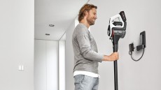 Bosch BSS8224 Perfect Selection Porzs&aacute;k n&eacute;lk&uuml;li porsz&iacute;v&oacute; H&aacute;ztart&aacute;s / Otthon / K&uuml;lt&eacute;r - Porsz&iacute;v&oacute; / takar&iacute;t&oacute;g&eacute;p - K&eacute;zi / &aacute;ll&oacute; porsz&iacute;v&oacute; - 371830