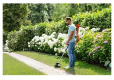 Bosch UniversalGrassCut 06008C1D05 18-260 akkumul&aacute;toros fűszeg&eacute;lyny&iacute;r&oacute; H&aacute;ztart&aacute;s / Otthon / K&uuml;lt&eacute;r - K&uuml;lt&eacute;r / kerti term&eacute;k / grill - K&uuml;lt&eacute;ri / kerti szersz&aacute;m - 414686