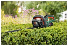 Bosch UniversalHedgeCut 18-55 (2x2,5 Ah) 0.600.849.J02 H&aacute;ztart&aacute;s / Otthon / K&uuml;lt&eacute;r - K&uuml;lt&eacute;r / kerti term&eacute;k / grill - S&ouml;v&eacute;ny / k&eacute;zi fű &eacute;s lomb v&aacute;g&oacute; - 518592