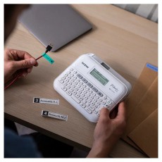 Brother C&iacute;mkenyomtat&oacute; PT-D410VP, asztali, TZe , 3,5-18mm, k&ouml;nnyen olvashat&oacute; grafikus kijelző, P-touch,, hordt&aacute;ska Iroda &eacute;s sz&aacute;m&iacute;t&aacute;stechnika - C&iacute;mkenyomtat&oacute; - C&iacute;mkenyomtat&oacute; - 478504