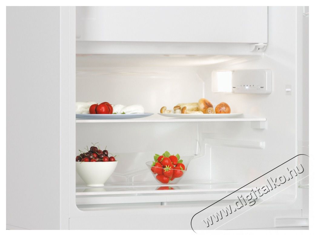 Candy CM4SE68W be&eacute;p&iacute;thető egyajt&oacute;s hűtő Konyhai term&eacute;kek - Hűtő, fagyaszt&oacute; (be&eacute;p&iacute;thető) - Egyajt&oacute;s hűtő - 500902