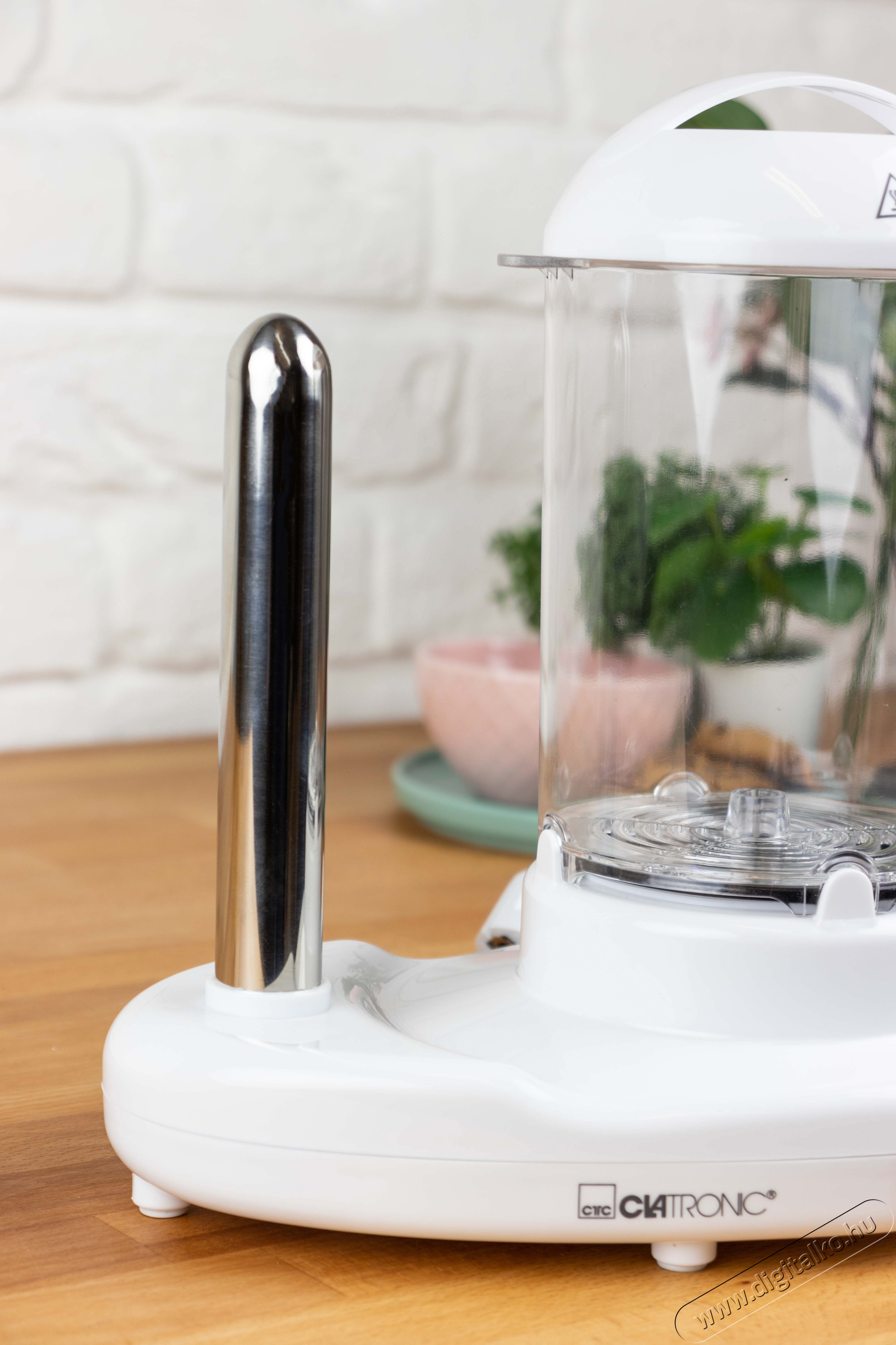 Clatronic HDM 3420 Hotdog k&eacute;sz&iacute;tő Konyhai term&eacute;kek - Konyhai kisg&eacute;p (s&uuml;t&eacute;s / főz&eacute;s / hűt&eacute;s / &eacute;telk&eacute;sz&iacute;t&eacute;s) - Konyhai k&uuml;l&ouml;nlegess&eacute;g - 360542
