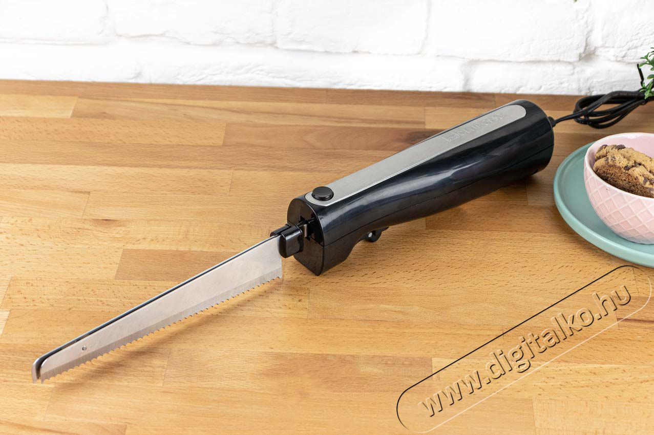Clatronic EM 3702 Elektromos k&eacute;s - fekete-inox Konyhai term&eacute;kek - Konyhai kisg&eacute;p (elők&eacute;sz&iacute;t&eacute;s / feldolgoz&aacute;s) - Elektromos k&eacute;s - 360535