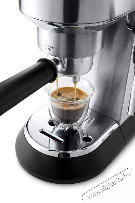 Delonghi EC 685.M Dedica Style k&aacute;v&eacute;főző Konyhai term&eacute;kek - K&aacute;v&eacute;főző / k&aacute;v&eacute;&ouml;rlő / kieg&eacute;sz&iacute;tő - Pressz&oacute; k&aacute;v&eacute;főző - 322278