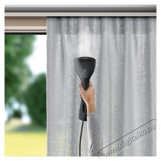 Electrolux E6HS1-2EG k&eacute;zi ruhagőz&ouml;lő H&aacute;ztart&aacute;s / Otthon / K&uuml;lt&eacute;r - Vasal&oacute; - Kieg&eacute;sz&iacute;tő - 379583