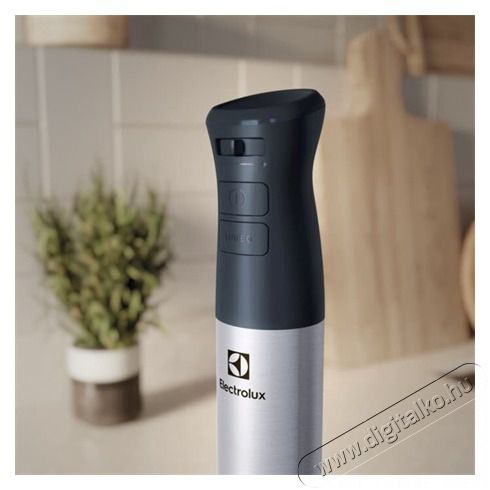 Electrolux E5HB2-8SS Botmixer szett Konyhai term&eacute;kek - Konyhai kisg&eacute;p (elők&eacute;sz&iacute;t&eacute;s / feldolgoz&aacute;s) - Botmixer - 383508