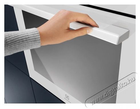 Electrolux EOF3H40BW Be&eacute;p&iacute;thető s&uuml;tő Konyhai term&eacute;kek - S&uuml;tő-főzőlap, tűzhely (be&eacute;p&iacute;thető) - S&uuml;tő (be&eacute;p&iacute;thető) - 383519