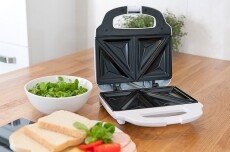 ETA 4156 90000 Tampo 3in1 szendvics-,gofri &eacute;s grills&uuml;tő Konyhai term&eacute;kek - Konyhai kisg&eacute;p (s&uuml;t&eacute;s / főz&eacute;s / hűt&eacute;s / &eacute;telk&eacute;sz&iacute;t&eacute;s) - Melegszendvics / gofri s&uuml;tő - 341823