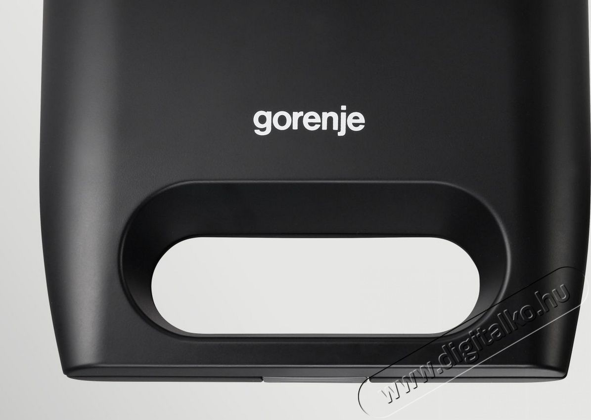 Gorenje SM701GCB szendvicss&uuml;tő Konyhai term&eacute;kek - Konyhai kisg&eacute;p (s&uuml;t&eacute;s / főz&eacute;s / hűt&eacute;s / &eacute;telk&eacute;sz&iacute;t&eacute;s) - Melegszendvics / gofri s&uuml;tő - 362225