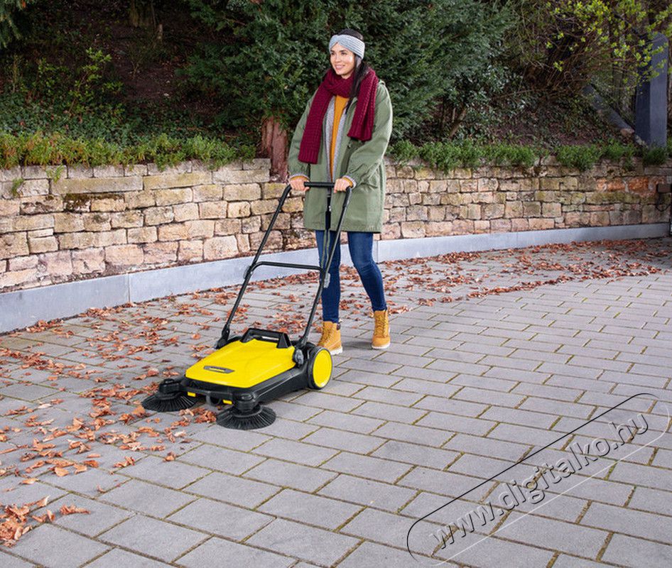 Karcher S 4 TWIN 1.766-360.0 seprőg&eacute;p H&aacute;ztart&aacute;s / Otthon / K&uuml;lt&eacute;r - Porsz&iacute;v&oacute; / takar&iacute;t&oacute;g&eacute;p - Seprőg&eacute;p - 362124