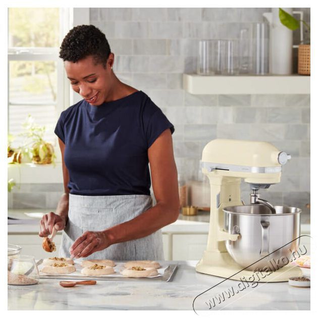 KitchenAid Artisan 5KSM70SHXEAC, mandulabarna Konyhai term&eacute;kek - Konyhai kisg&eacute;p (elők&eacute;sz&iacute;t&eacute;s / feldolgoz&aacute;s) - Konyhai robotg&eacute;p - 511336