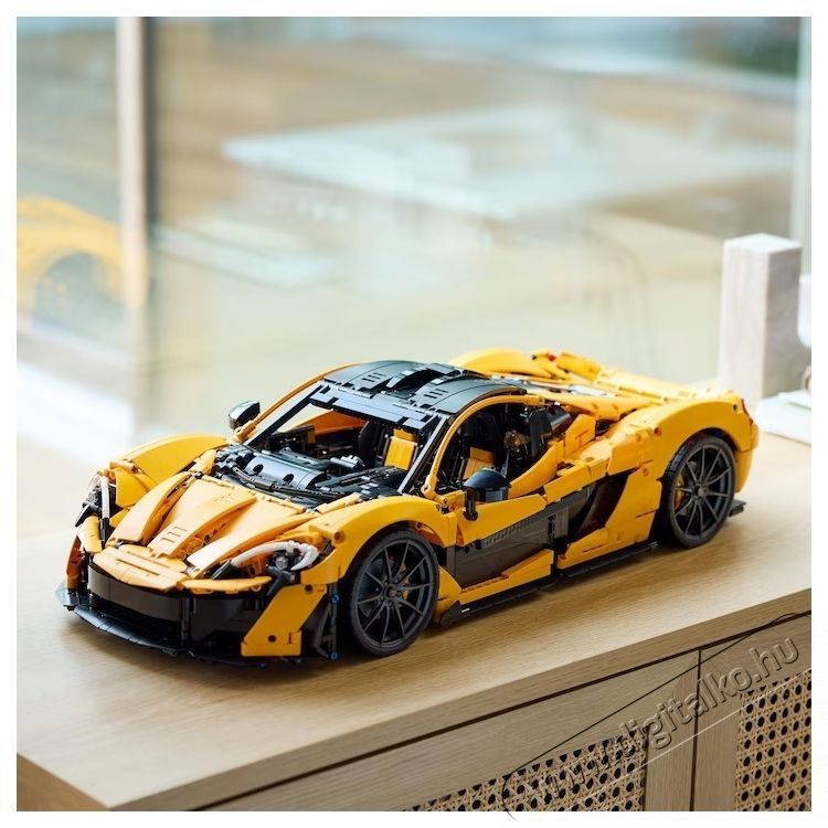 LEGO Technic - McLaren P1 (42172) H&aacute;ztart&aacute;s / Otthon / K&uuml;lt&eacute;r - J&aacute;t&eacute;k / Sport - Kreat&iacute;v / k&eacute;szs&eacute;gfejlesztő j&aacute;t&eacute;k - 537635