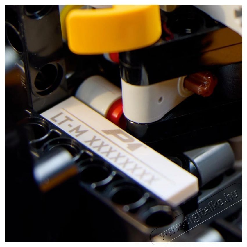 LEGO Technic - McLaren P1 (42172) H&aacute;ztart&aacute;s / Otthon / K&uuml;lt&eacute;r - J&aacute;t&eacute;k / Sport - Kreat&iacute;v / k&eacute;szs&eacute;gfejlesztő j&aacute;t&eacute;k - 537635