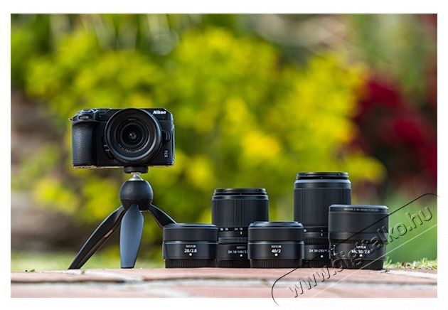 Nikon Z30 Digit&aacute;lis f&eacute;nyk&eacute;pezőg&eacute;p F&eacute;nyk&eacute;pezőg&eacute;p / kamera - Kompakt f&eacute;nyk&eacute;pezőg&eacute;p - Norm&aacute;l tud&aacute;s&uacute; kompakt - 442977