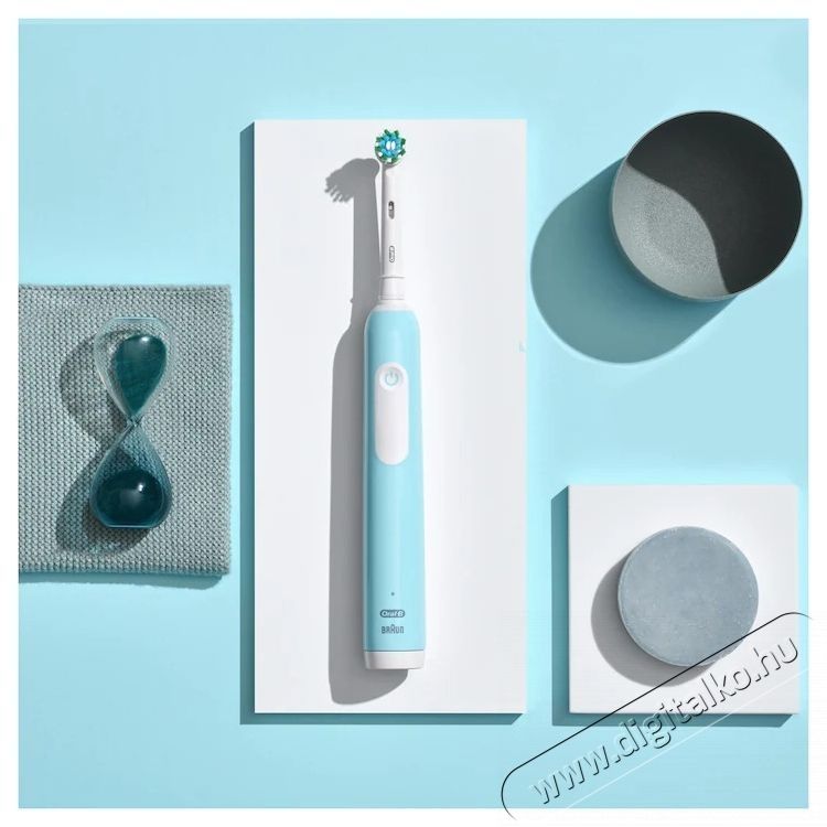 Oral-B Pro elektromos fogkefe k&eacute;szlet, 3D tiszt&iacute;t&aacute;s, 3 program, 1 kefefej, fekete/k&eacute;k, 2 db Sz&eacute;ps&eacute;g&aacute;pol&aacute;s / Eg&eacute;szs&eacute;g - Sz&aacute;j / fog &aacute;pol&aacute;s - Elektromos fogkefe - 531181