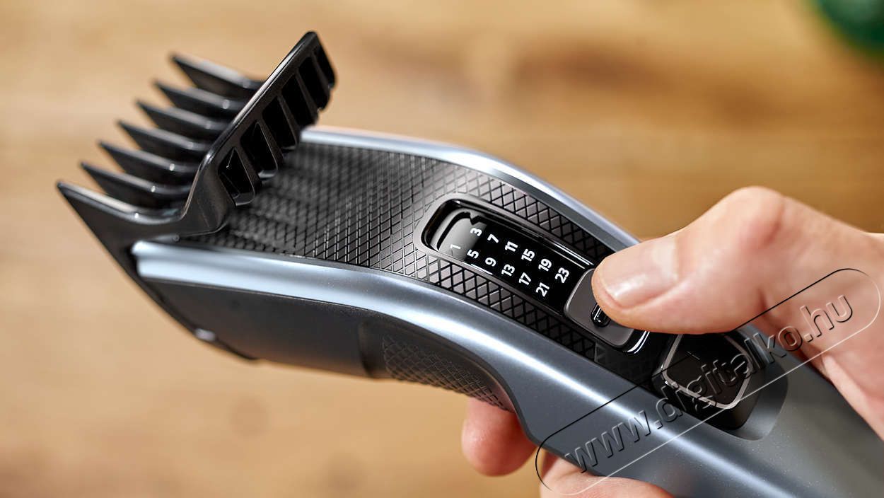 PHILIPS HC3530/15 Hairclipper Series 3000 Hajv&aacute;g&oacute; Sz&eacute;ps&eacute;g&aacute;pol&aacute;s / Eg&eacute;szs&eacute;g - Haj&aacute;pol&aacute;s - Haj / szak&aacute;ll v&aacute;g&oacute;, ny&iacute;r&oacute; - 345891