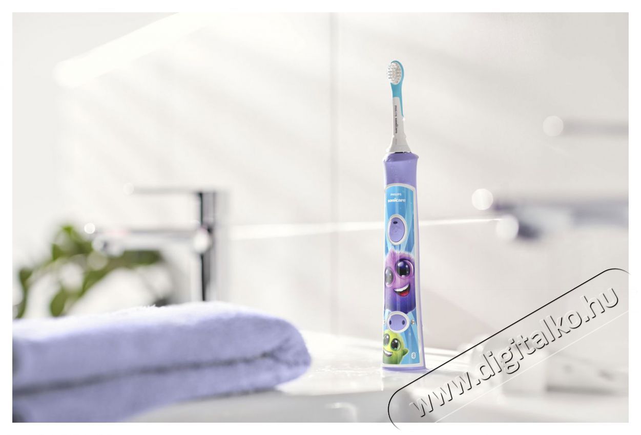 PHILIPS Sonicare for Kids HX6322/12 Elektromos fogkefe Sz&eacute;ps&eacute;g&aacute;pol&aacute;s / Eg&eacute;szs&eacute;g - Sz&aacute;j / fog &aacute;pol&aacute;s - Elektromos fogkefe - 525681