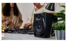 Pioneer DJ DM-40D fekete monitor hangfalp&aacute;r Audio-Video / Hifi / Multim&eacute;dia - Hangfal - Hangfalszett - Studio / zenekari hangfal - 457056