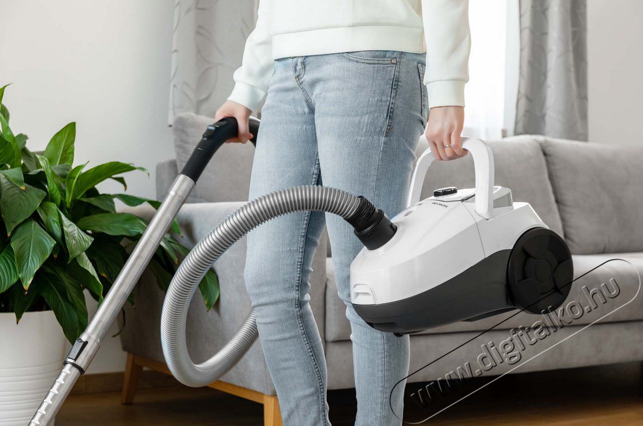 Sencor SVC 5500WH porsz&iacute;v&oacute; H&aacute;ztart&aacute;s / Otthon / K&uuml;lt&eacute;r - Porsz&iacute;v&oacute; / takar&iacute;t&oacute;g&eacute;p - Porzs&aacute;kos porsz&iacute;v&oacute; - 361499