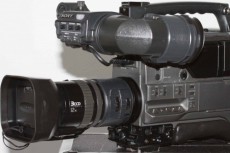 SONY DSR-250P-kamera - F&eacute;nyk&eacute;pezőg&eacute;p / kamera - MiniDV / DVCAM kamera - 309