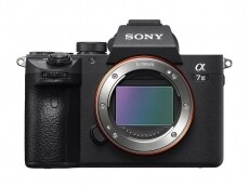 SONY Alpha 7 III (ILCE-7M3B) v&aacute;z - F&eacute;nyk&eacute;pezőg&eacute;p / kamera - DSLR t&uuml;k&ouml;rreflexes f&eacute;nyk&eacute;pezőg&eacute;p - 344664
