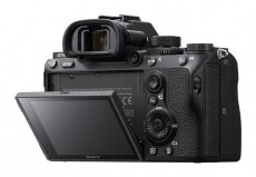 SONY Alpha 7 III (ILCE-7M3B) v&aacute;z F&eacute;nyk&eacute;pezőg&eacute;p / kamera - DSLR t&uuml;k&ouml;rreflexes f&eacute;nyk&eacute;pezőg&eacute;p - 344664