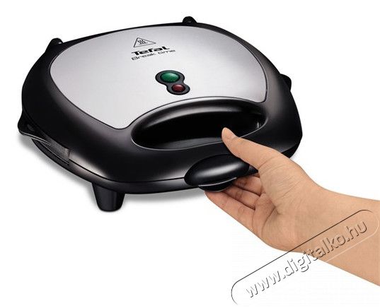 Tefal SW614831 szendvicss&uuml;tő Konyhai term&eacute;kek - Konyhai kisg&eacute;p (s&uuml;t&eacute;s / főz&eacute;s / hűt&eacute;s / &eacute;telk&eacute;sz&iacute;t&eacute;s) - Melegszendvics / gofri s&uuml;tő - 307047