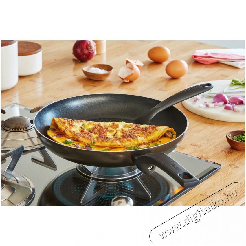 Tefal B5560553 Simple Cook serpenyő - 26 cm Konyhai term&eacute;kek - Ed&eacute;ny - Serpenyő - 372195