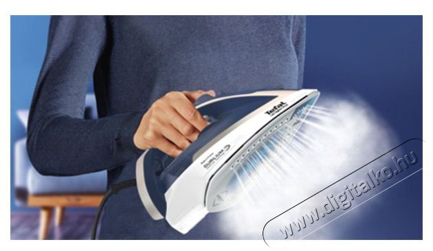 Tefal FV6812E0 Ultragliss Plus s&ouml;t&eacute;tk&eacute;k-feh&eacute;r gőz&ouml;lős vasal&oacute; H&aacute;ztart&aacute;s / Otthon / K&uuml;lt&eacute;r - Vasal&oacute; - Vasal&oacute; - 431694