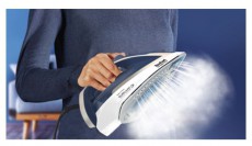 Tefal FV6812E0 Ultragliss Plus s&ouml;t&eacute;tk&eacute;k-feh&eacute;r gőz&ouml;lős vasal&oacute; H&aacute;ztart&aacute;s / Otthon / K&uuml;lt&eacute;r - Vasal&oacute; - Vasal&oacute; - 431694