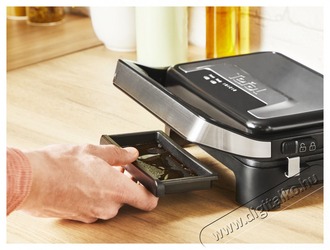 Tefal GC270D10 Inicio Compact sz&uuml;rke-fekete kontaktgrill Konyhai term&eacute;kek - Konyhai kisg&eacute;p (s&uuml;t&eacute;s / főz&eacute;s / hűt&eacute;s / &eacute;telk&eacute;sz&iacute;t&eacute;s) - Kontakt grill s&uuml;tő / s&uuml;tőlap - 501363