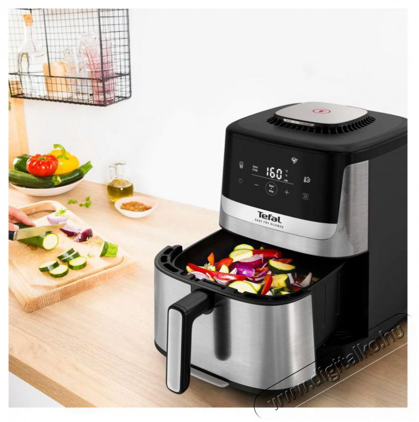 Tefal Easy Fry Silence EY552DE0 forr&oacute;levegős s&uuml;tő Konyhai term&eacute;kek - Konyhai kisg&eacute;p (s&uuml;t&eacute;s / főz&eacute;s / hűt&eacute;s / &eacute;telk&eacute;sz&iacute;t&eacute;s) - L&eacute;gkever&eacute;ses főzőg&eacute;p / elektromos kukta / multifunkci&oacute;s s&uuml;tő - 505786