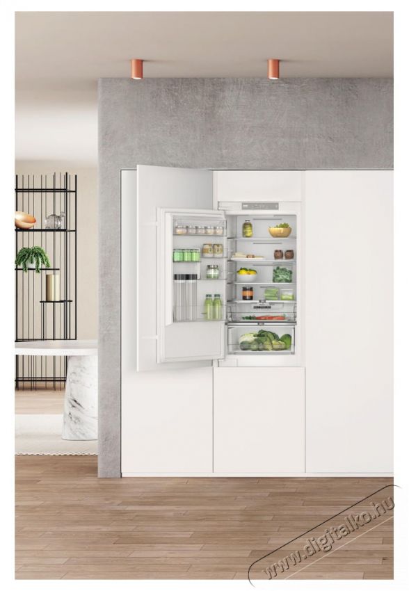 Whirlpool WHC18 T322 HŰTŐ BE&Eacute;P&Iacute;THETŐ ALULFAGYASZT&Oacute;S Konyhai term&eacute;kek - Hűtő, fagyaszt&oacute; (be&eacute;p&iacute;thető) - Alulfagyaszt&oacute;s kombin&aacute;lt hűtő - 372662