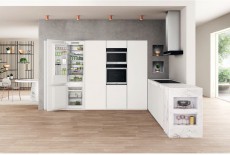 Whirlpool WHC20 T352 HŰTŐ BE&Eacute;P&Iacute;THETŐ ALULFAGYASZT&Oacute;S Konyhai term&eacute;kek - Hűtő, fagyaszt&oacute; (be&eacute;p&iacute;thető) - Alulfagyaszt&oacute;s kombin&aacute;lt hűtő - 373283