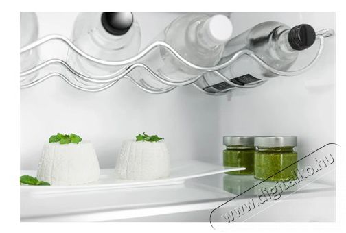 Whirlpool ARG 86122 HŰTŐ BE&Eacute;P&Iacute;THETŐ EGYAJT&Oacute;S Konyhai term&eacute;kek - Hűtő, fagyaszt&oacute; (be&eacute;p&iacute;thető) - Egyajt&oacute;s hűtő - 496658